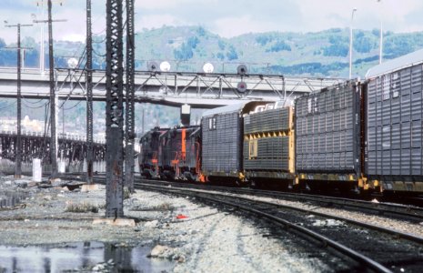 A Western Pacific Roll By -- 3 Photos (35120615461)