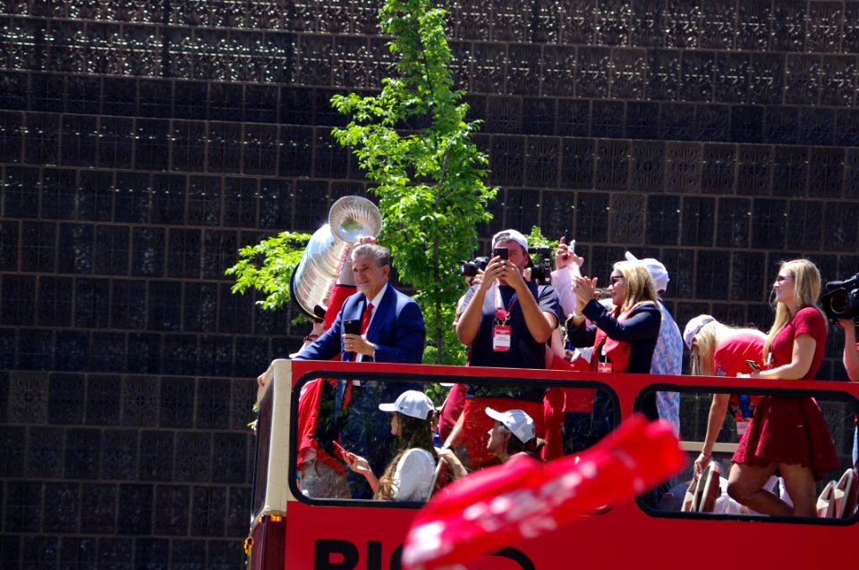 Alex Ovechkin Ted Leonsis (42853178891)