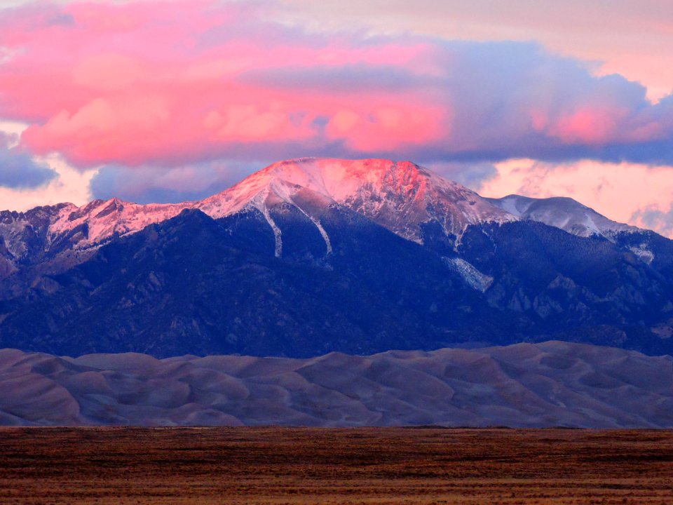 Alpenglow, Mount Herard Above Dunes (27234785489) photo