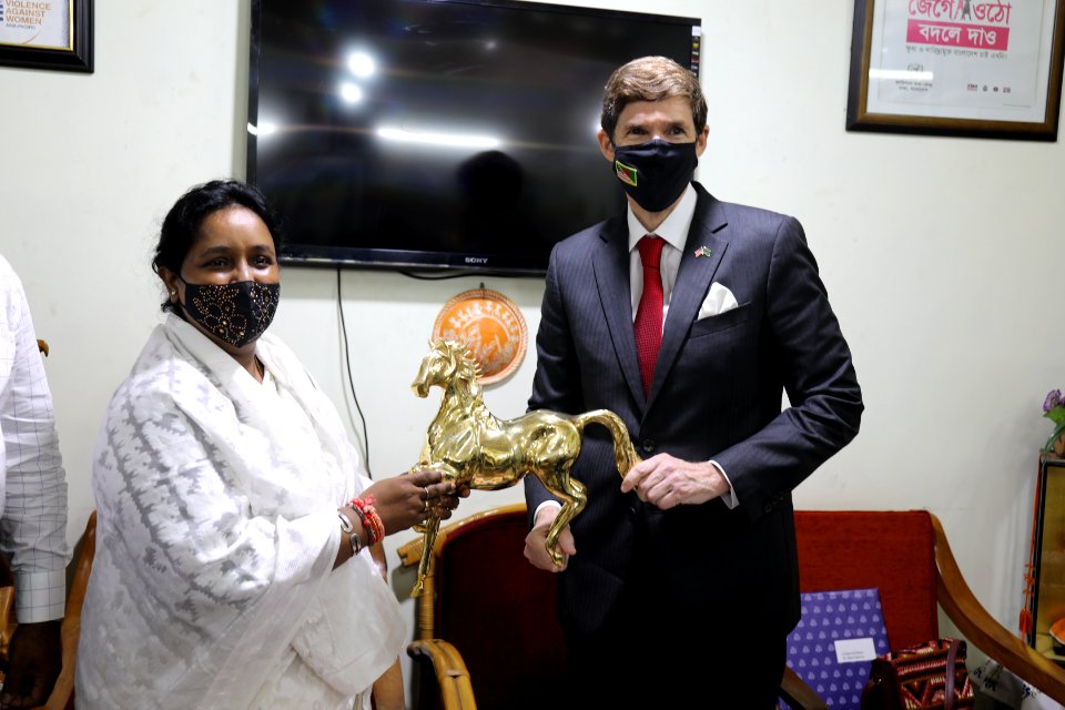 Ambassador Earl Miller met with Narayanganj City Corporation Mayor. (51598861739)