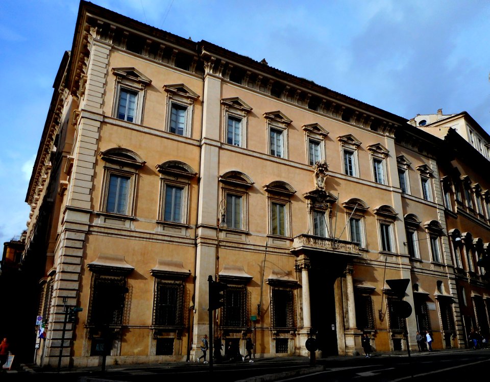 Altieri Palace in Rome (1650-1655) - Architects Giovanni Antonio De Rossi and Mattia De Rossi (40298652024)