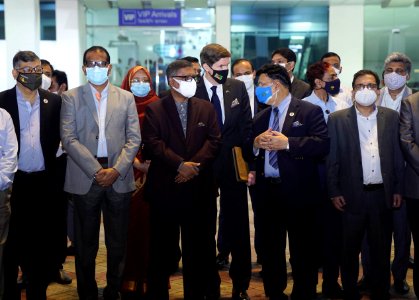 Ambassador Earl R. Miller welcomed the arrival of 2.5 million doses of Moderna vaccine donated to Bangladesh by the United States (51291122631)