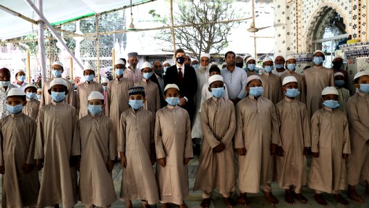 Ambassador Earl Miller visited Temple, Mosque, and Church (51688147008)