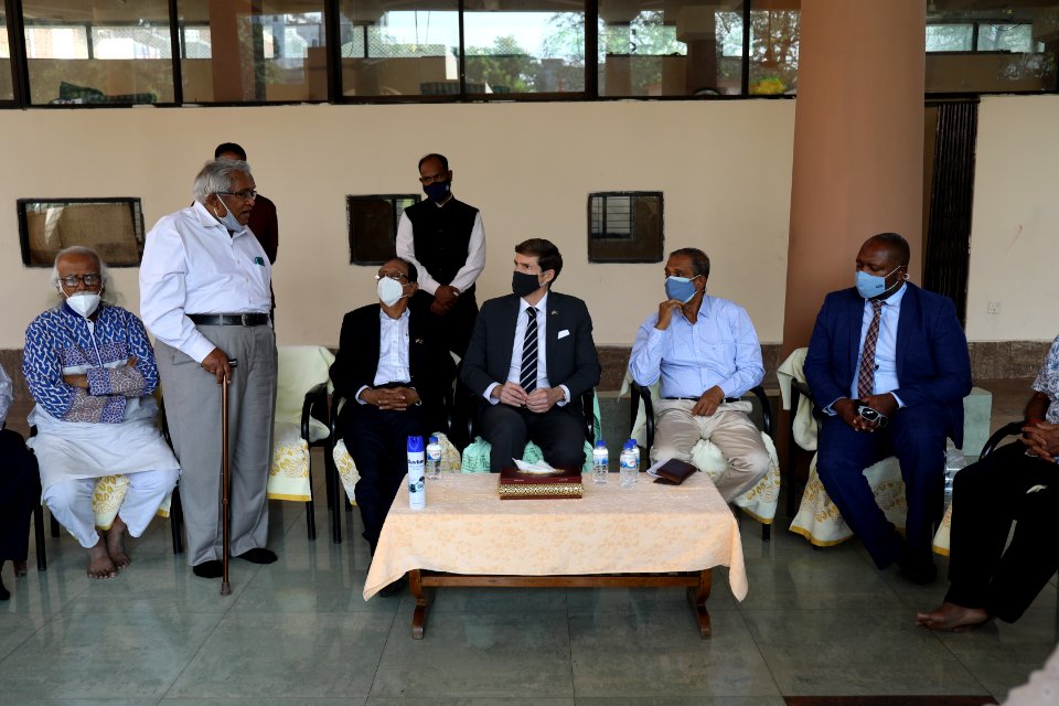 Ambassador Earl Miller visited Temple, Mosque, and Church (51688772725)