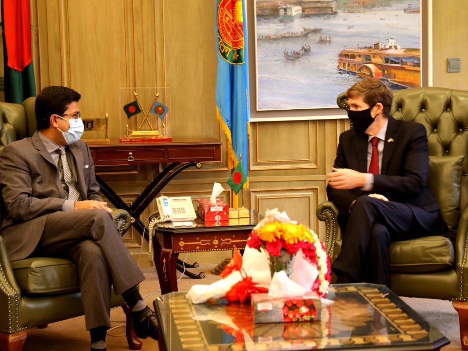 Ambassador Earl Miller visits Dhaka South City Corporation. (51598680649)
