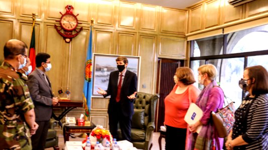 Ambassador Earl Miller visits Dhaka South City Corporation. (51598917690)