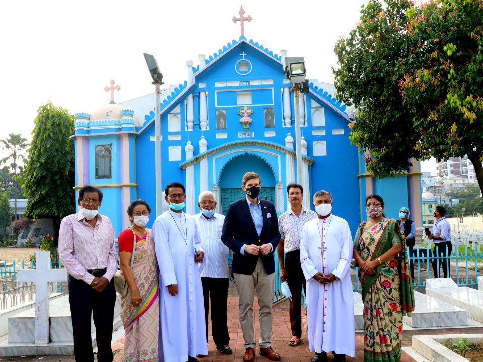Ambassador Earl Miller visited Temple, Mosque, and Church (51688555184)