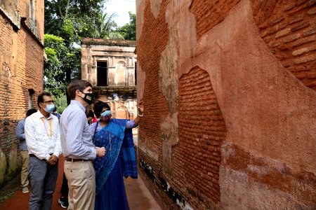 Ambassador Earl Miller visits Panam City. (51597903376)