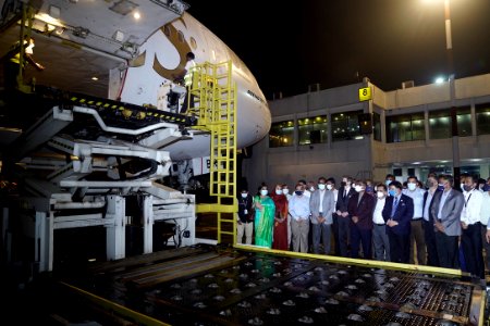 Ambassador Earl R. Miller welcomed the arrival of 2.5 million doses of Moderna vaccine donated to Bangladesh by the United States (51291303988)