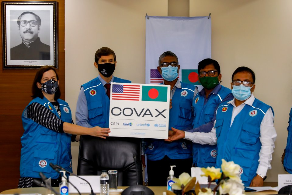 Ambassador Miller and USAID Mission Director Handover Pfizer Vaccine (51556266508)