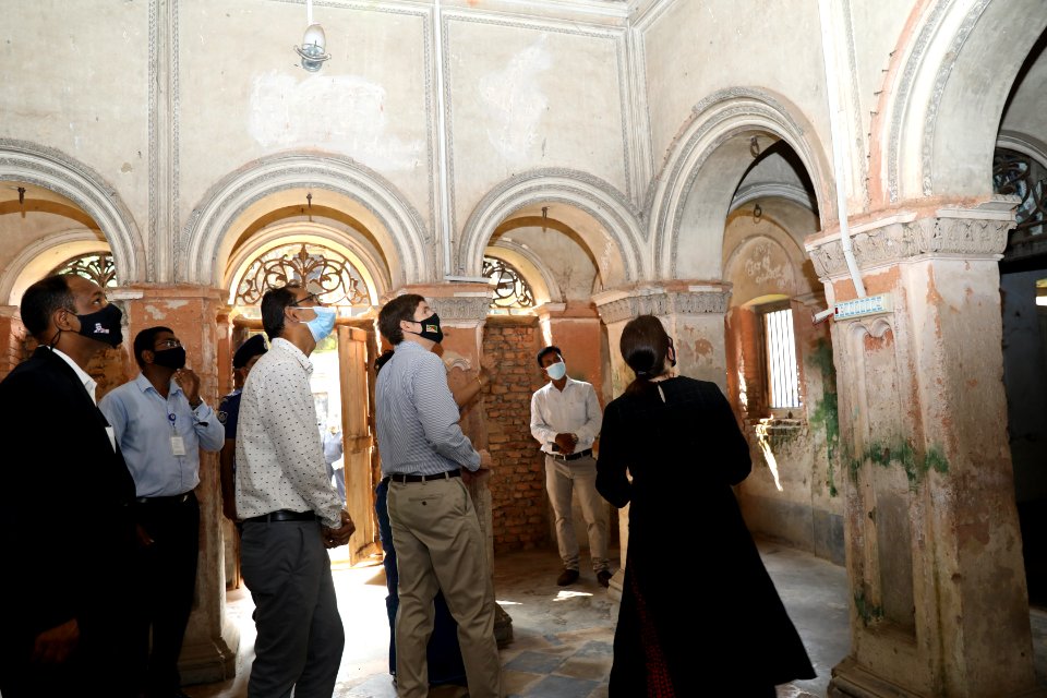 Ambassador Earl Miller visits Panam City. (51598797530)