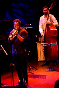 Ambrose Akinmusire Quartet - LV 11 november 2017 - Ambrose Akinmusire met Harish Raghavan (26581228499)