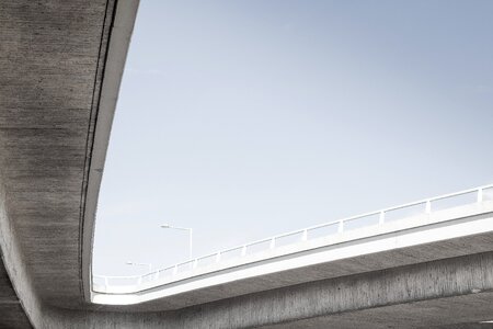 Structure road overpass