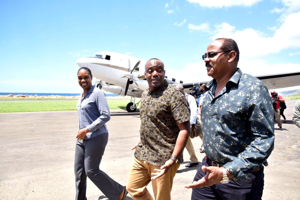 Antigua's Prime Minister visits Dominica (Oct 1, 2017) (36762938523)