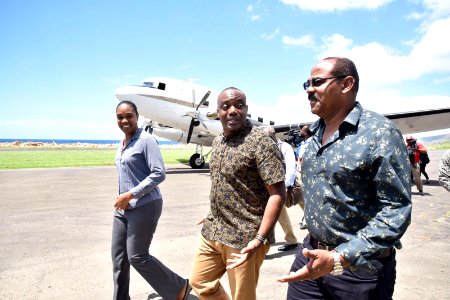 Antigua's Prime Minister visits Dominica (Oct 1, 2017) (36762938523)