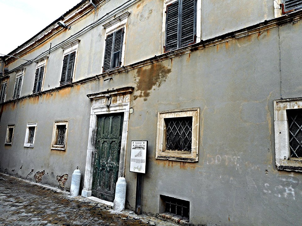 Antici-Mattei Palace (16th century) at Recanati Macerata Marche (31315465476)