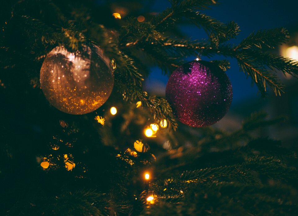 Ball decor ornaments