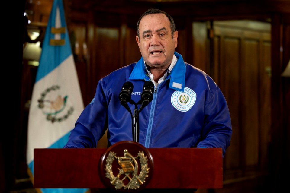 Arribo de vacunas AstraZeneca, COVAX 2410 (51176393292)