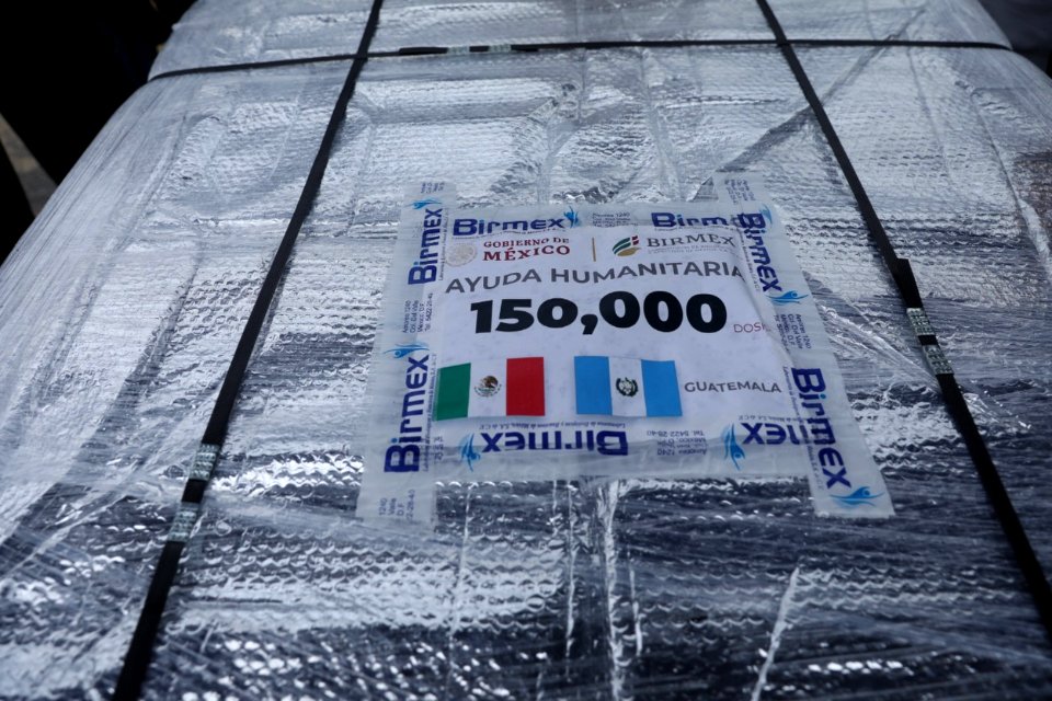 Arribo de 150mil vacunas AstraZeneca 0036 (51355015567)