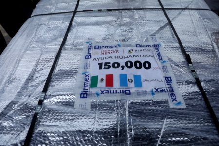 Arribo de 150mil vacunas AstraZeneca 0036 (51355015567)