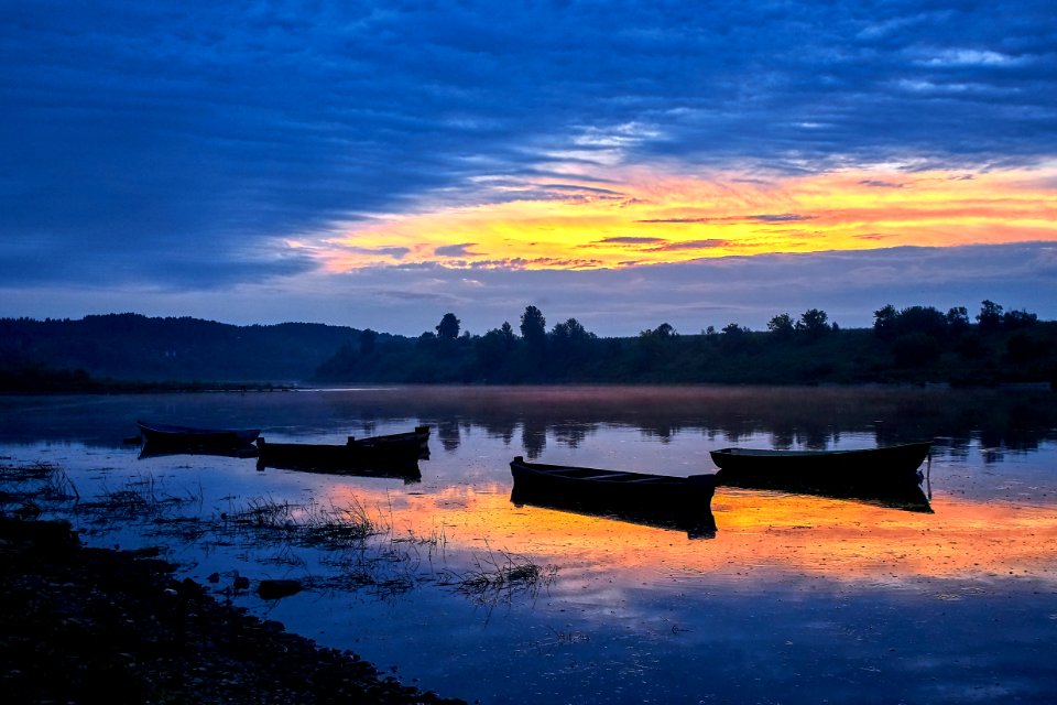 At dawn (35968989995)
