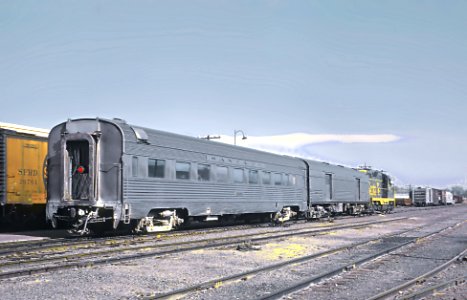 ATSF 2673 with Train 26, the Pecos Valley Streamliner departing from Roswell, NM station on March 22, 1967 02 (31303181370)