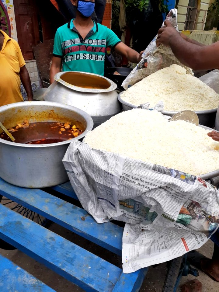 Baranagar Mission- Amphan Cyclone Relief Services(10)