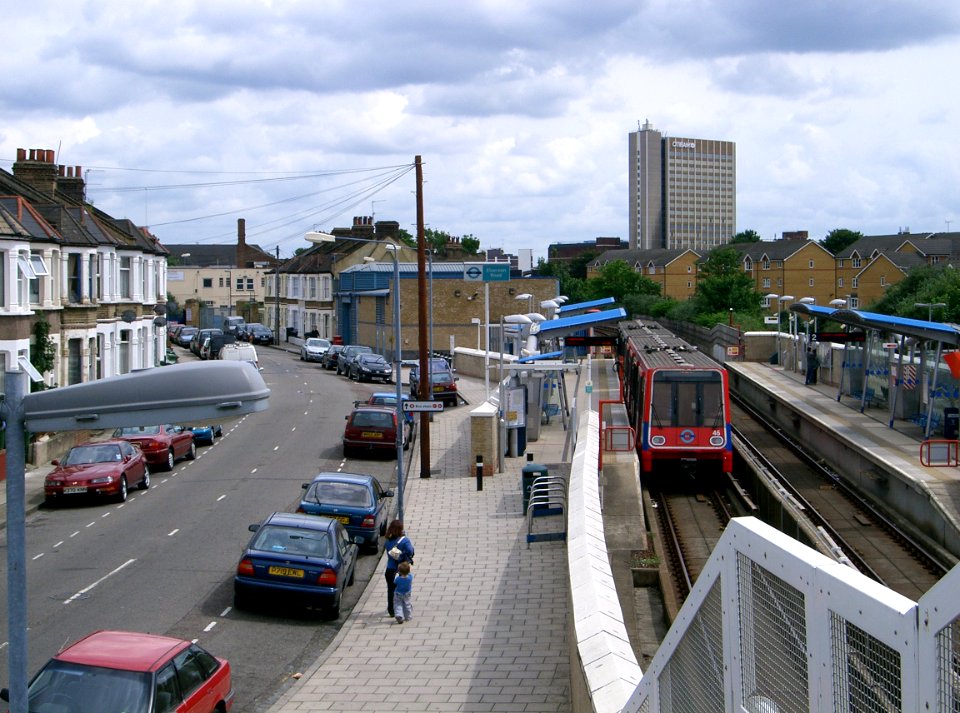 B92-46-ElversonRoad-CIMG2990 (36229587410)