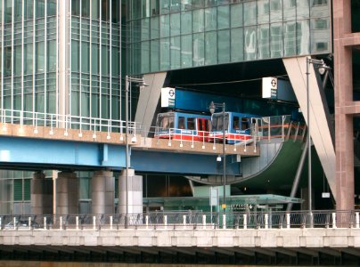 B92-69-B2K-06-HeronQuays-CIMG0215 (35791195554)
