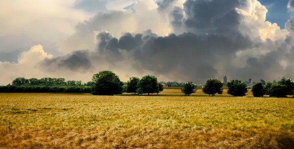 Beauce un jour d orage (28792901888)