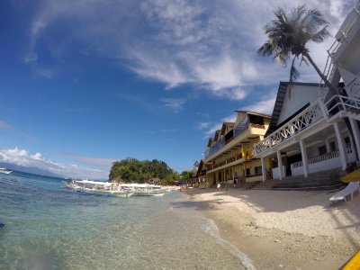 Big La Laguna Beach, Puerto Galera (33541027655)