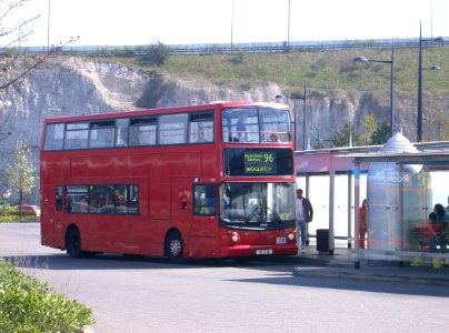 BluewaterBusStn-LdnBusRte96-VLT14-CIMG6535 (40683321364)