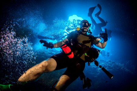 Blue Hole, Guam (40074394034)