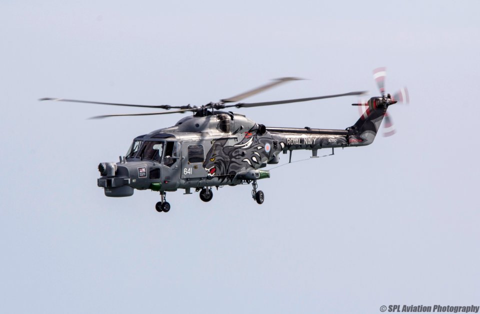 Bournemouth Air Festival 2012 - Westland Lynx HMA8 - Royal Navy - The Black Cats (19473048133)