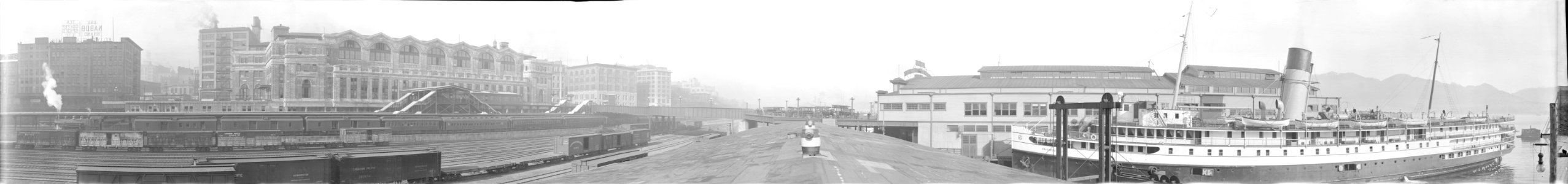 Canadian Pacific Railway station, with the SS Princess Mary docked in 1915. (50943068881)