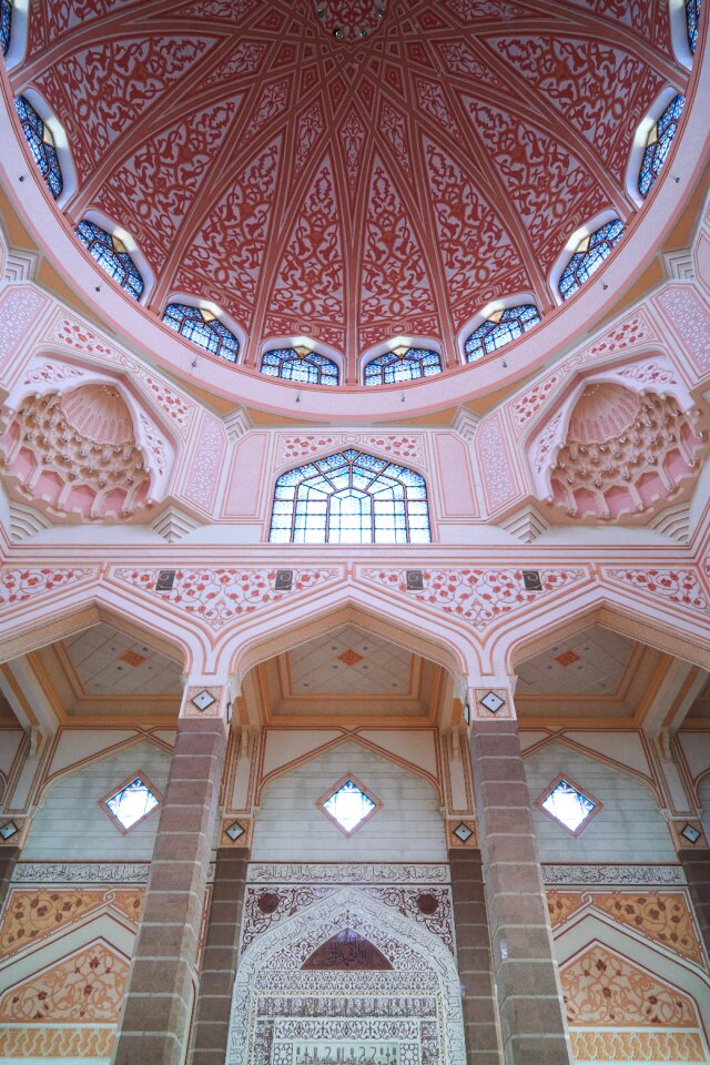 Architecture red pink