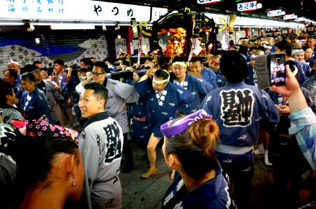 Carrying the Shrine. Asakusa. (50588049048)