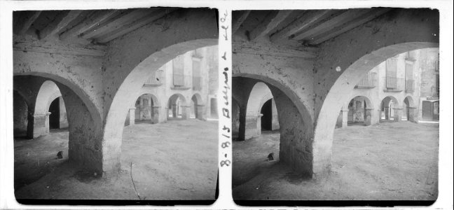 Nova perspectiva de la plaça porticada de Bellpuig d'Urgell