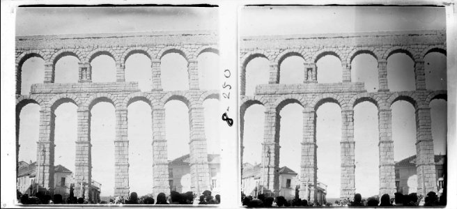 Nova vista de l'aqüeducte de Segòvia photo