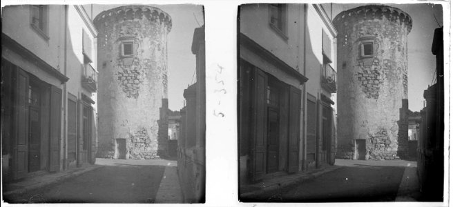 Nova vista de la torre de defensa de Canet de Mar