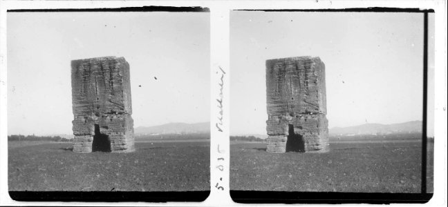 Nova vista de la torre d ' un sepulcre romà a Vilablareix