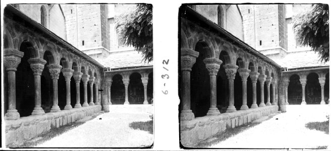 Nova vista del claustre de la Seu