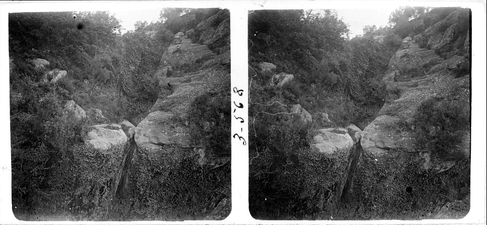 Nova vista del torrent de la vall a Martorell