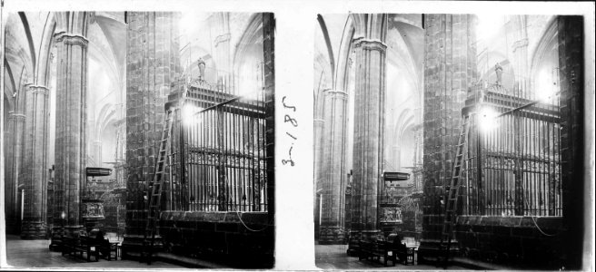Nova vista del sepulcre del bisbe de Tortosa
