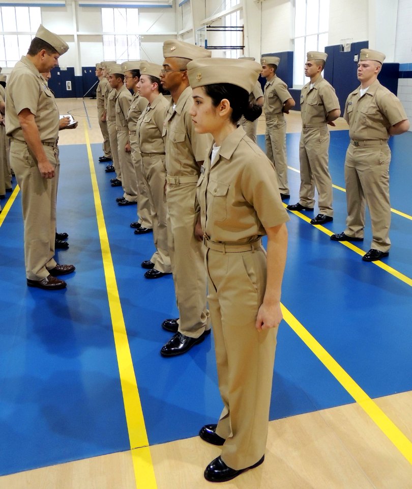 NROTC freshmen orientation 120813-N-IK959-472