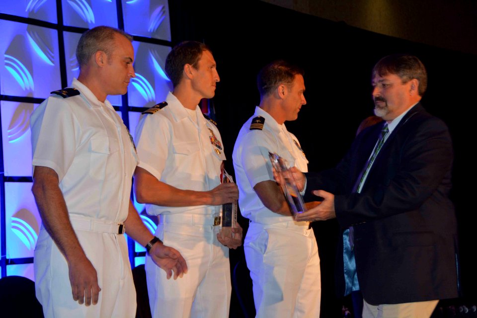NSW Stennis Commands Receive Prestigious Award 160825-N-TI567-053
