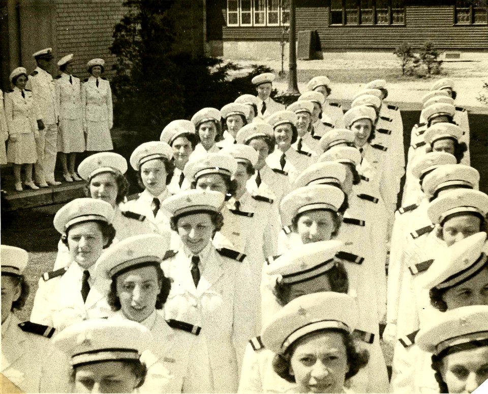 NTS Farragut Idaho US Navy Nurse Corps RNs ca1943
