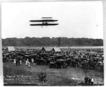 Orville Wright and Lieutenant Lahm of the United States Signal Corps making the world's record flight at Fort Myer, on July 27-The aeroplane made fifty miles at a speed of about forty miles LCCN97505201