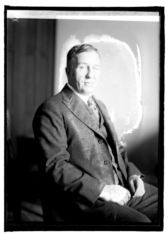 Oscar J. Larson, Minn. LCCN2016845128