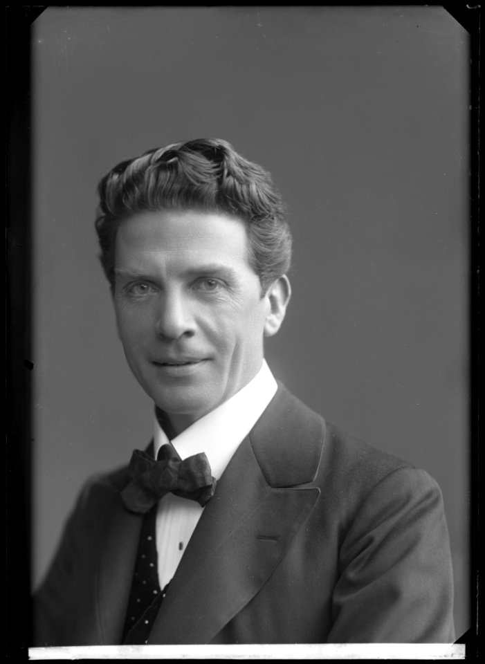 Oscar Johanson, actor - SMV - NJ007
